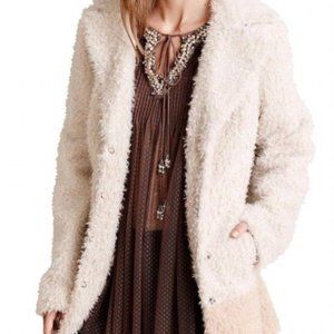 Anthropologie Eleveness white tan fuzzy Sherpa teddy coat womens Small